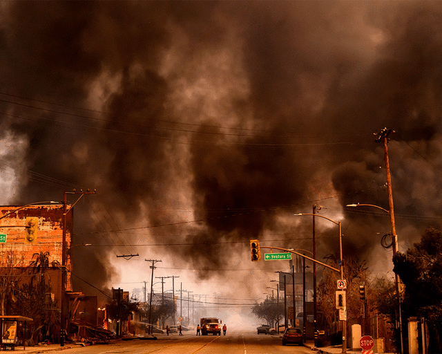  Los Ángeles pasa por un momento trágico en su historia. Foto: AFP   