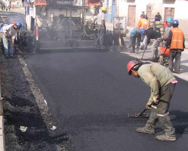 Trabajos de mantenimiento y reparación de pistas en Barranco