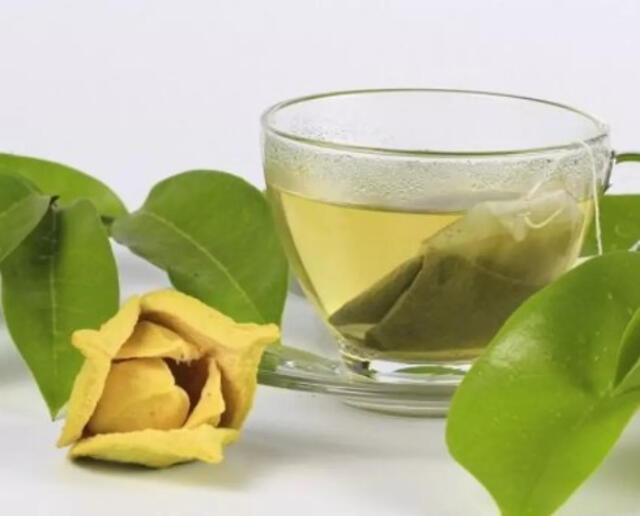 La hoja de guanábana puede usarse en un té. Foto: Los vinos