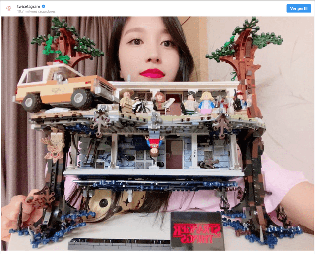 Mina actualizó foto en Twicetagram y fans se muestran optimistas sobre su salud.