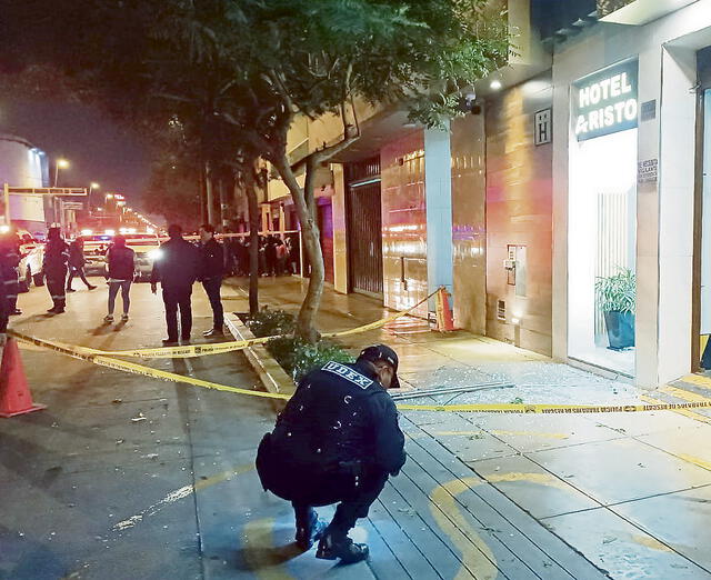 .El sábado 30, desconocidos arrojaron una granada frente a un hotel de la av. Petit Thouars.   
