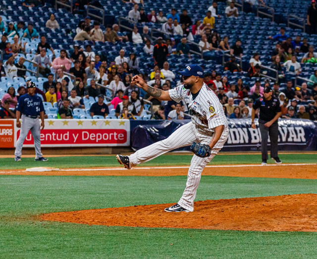 Leones del Caracas vs Cardenales de Lara EN VIVO