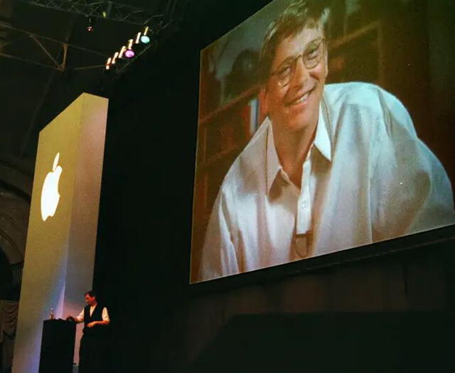 Bill Gates vs Steve Jobs: cómo y por qué empezó la pelea entre Microsoft y Apple