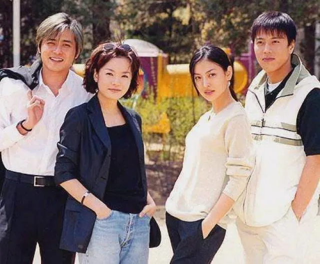 Todo Sobre Eva es una novela de televisión surcoreana emitida originalmente durante 2000 por MBC.