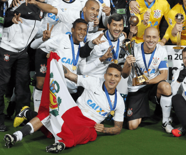 Paolo Guerrero ganó el Mundial de Clubes 2012 con el Corinthians. Foto: AFP