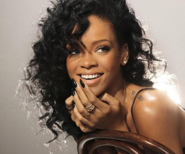 Rihanna es la artista musical más millonaria del mundo.