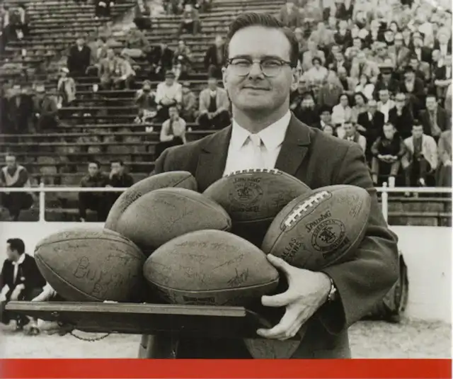 Lamar Hunt, creador del término Super Bowl. Lamar Hunt, creador del término Super Bowl.