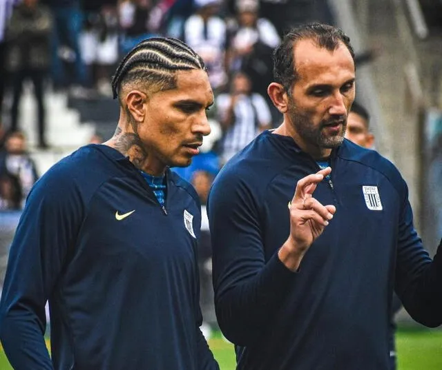 Paolo Guerrero y Hernán Barcos son los dos delanteros centrales de Alianza Lima y, según Gerson Cuba, se muestran cordiales entre ellos. Foto: Twitter Paolo Guerrero y Hernán Barcos son los dos delanteros centrales de Alianza Lima y, según Gerson Cuba, se muestran cordiales entre ellos. Foto: Twitter