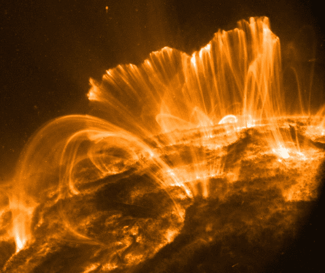  Aunque la lluvia de plasma había sido teorizada antes, la nave Solar Orbiter recién está captando cómo sucede el fenómeno en directo. Foto: NASA   