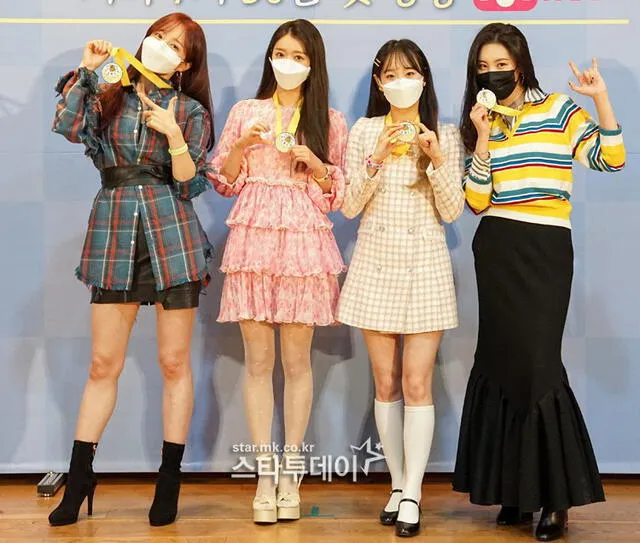 Idols que forman el elenco de Running girls. Foto: Star News