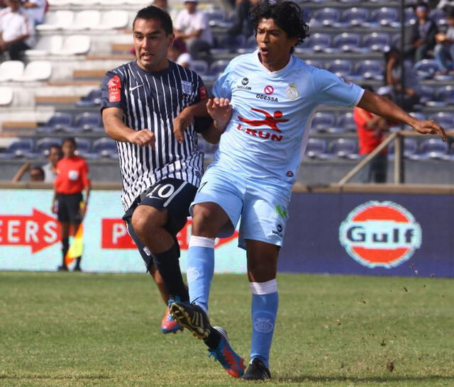 El último partido de Meneses con la casaquilla blanquiazul. Foto: GLR   