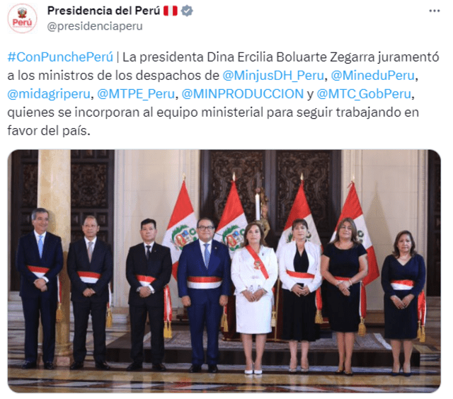  Dina Boluarte y nuevos ministros de Estado. Foto: Twitter   