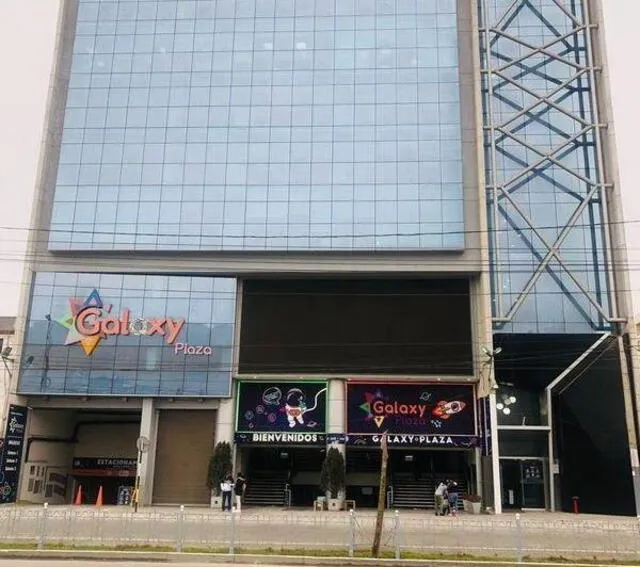  El centro comercial Galaxy Plaza se ubica en Chorrillos. Foto: Urbania   