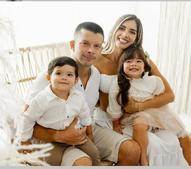  Mario Hart y Korina Rivadeneira son padres de dos niños. Foto: KorinaRivadeneira.   