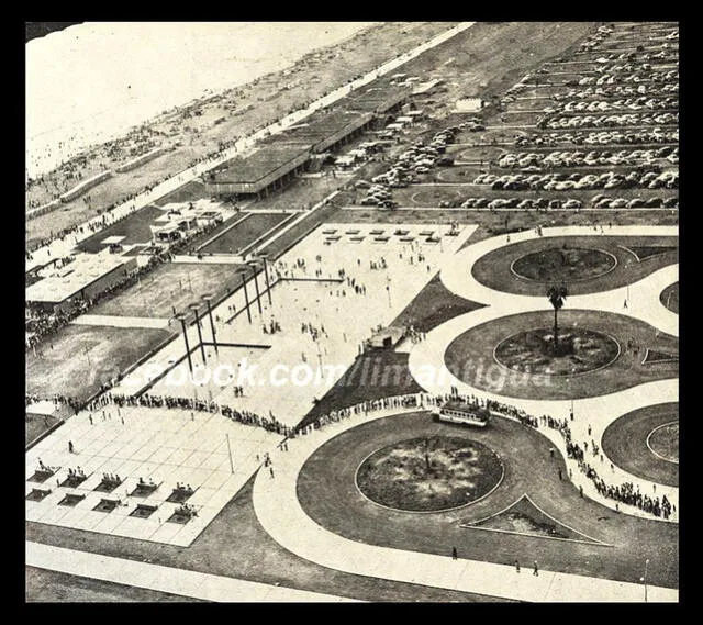  Vista aérea del balneario de Ventanilla, allá por 1963, con su Plaza de Llegada. Foto: Lima Antigua   