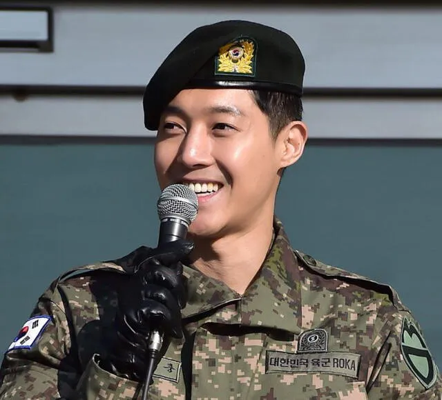 Kim Hyun Joong se enlistó al ejército en 2015