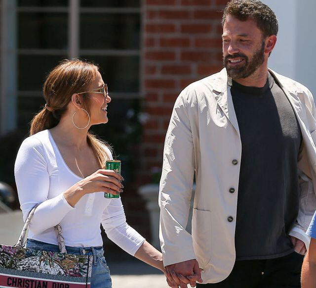 Jennifer Garner está contenta de la buena influencia que es JLo para Ben Affleck.