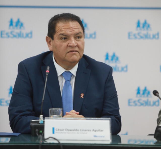  El anuncio fue realizado por César Linares Aguilar, presidente ejecutivo de EsSalud. Foto: EsSalud   