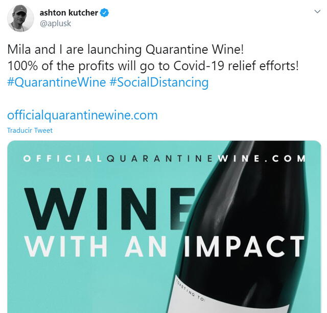 El anuncio de Ashton Kutcher en Twitter, promocionando el producto solidario.