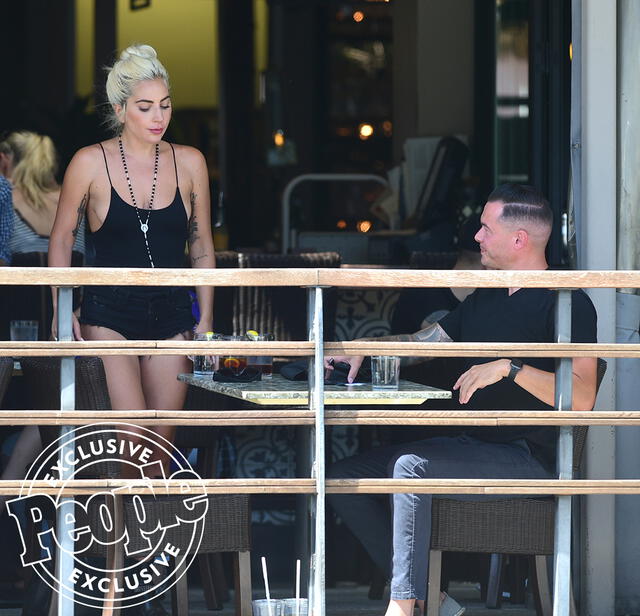 Lady Gaga es captada en julio con Daniel Horton (People)