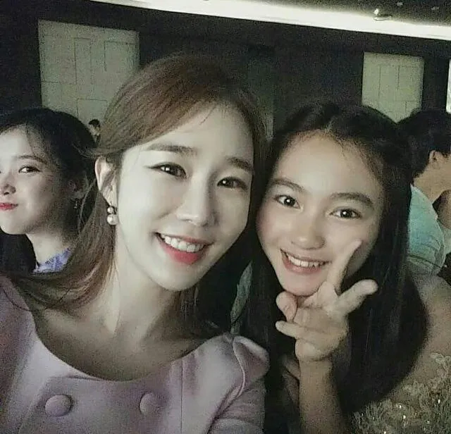 Kal So Won con la actriz de Goblin, Yoo In Na.