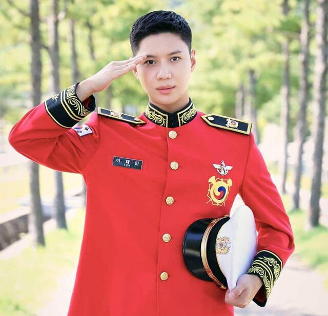 Taemin con el uniforme de la banda militar. Foto: MMA Corea