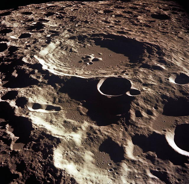 Imagen de la superficie lunar. Caminata de Neil Armstrong en la superficie lunar. (Foto: NASA)