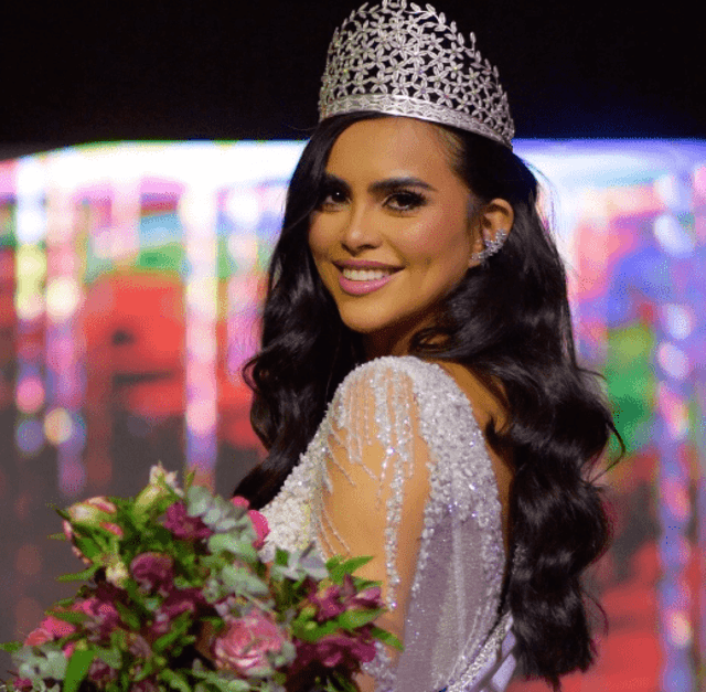  Miss Paraguay: Naomi Méndez    