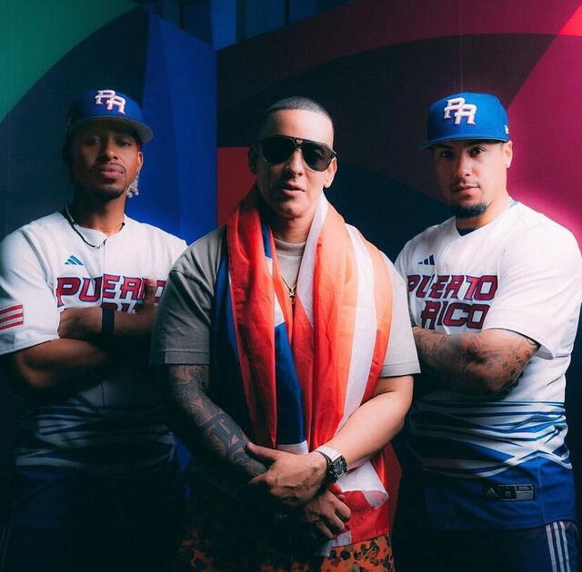 Daddy Yankee estuvo presente en los cuartos de final entre Puerto Rico y México. Foto: Instagram/daddyyankee   