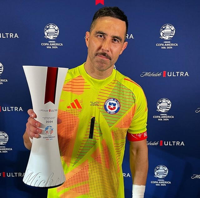 Claudio Bravo fue el mejor arquero del partido entre Argentina y Chile por la segunda fecha de la Copa América 2024. Foto: X/Copa América 