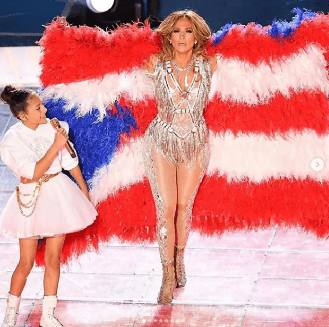 Jennifer Lopez no cree que haya realizado algo obsceno sobre el escenario.