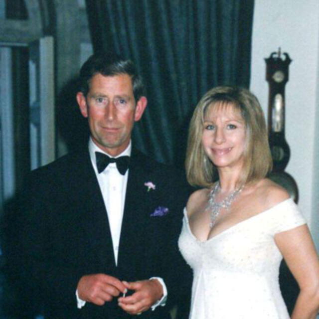 Barbra Streisand revela que pudo haberse casado con el príncipe Carlos [FOTOS]