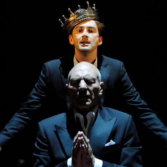 Patrick Stewart como el rey Claudio y el padre de Hamlet. Foto: BBC