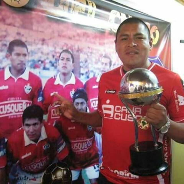 César Ccahuantico ganó la Copa Sudamericana 2003 con Cienciano. Foto: Cesar Camilo Ccahuantico/Facebook