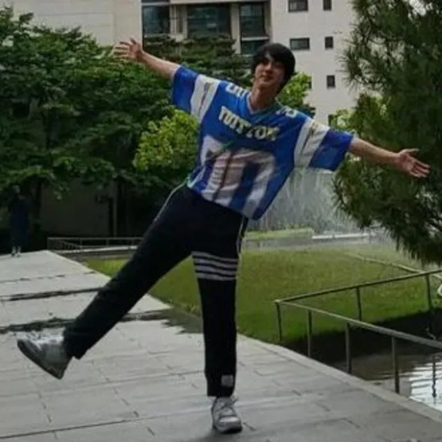 Jin reaparece feliz. Foto: Instagram