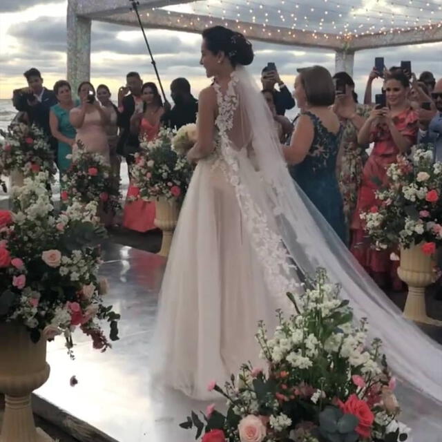 Carmen Villalobos en su boda