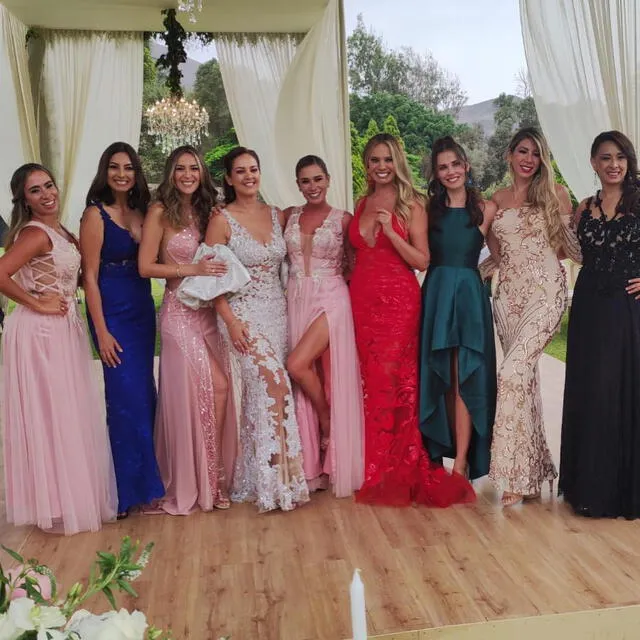 Invitadas a la boda de Marina Mora y Alejandro Valenzuela. Foto: Silvia Cornejo/Instagram