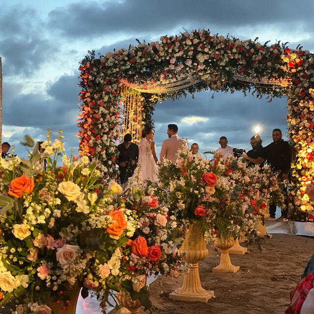 Carmen Villalobos luce pomposo vestido de novia en su boda con Sebastián Caicedo