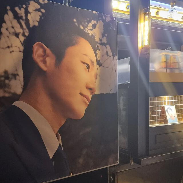 Actualización en Instagram de Jung Hae In sobre la visita del elenco de Snowdrop. Foto: Instagram @holyhaein