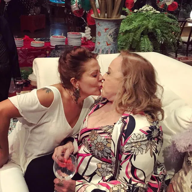 Frida Sofía debuta en el Balón de Oro y Alejandra Guzmán intenta opacarla [VIDEO]