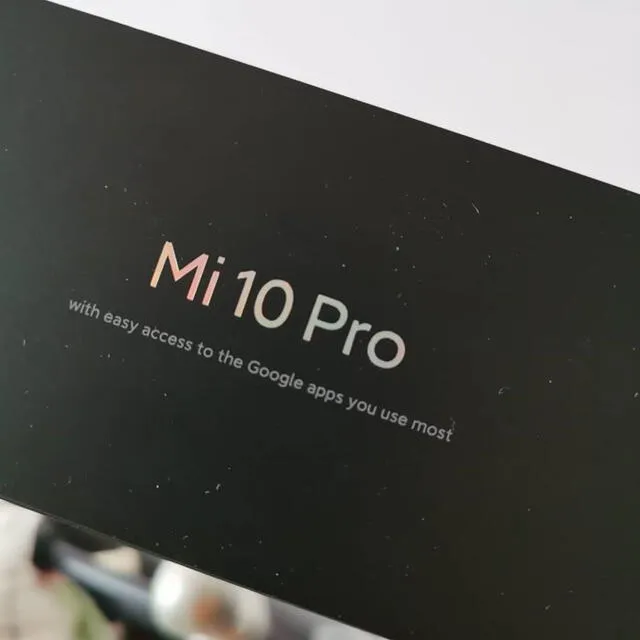 Mensaje en la caja del Xiaomi Mi 10 Pro.