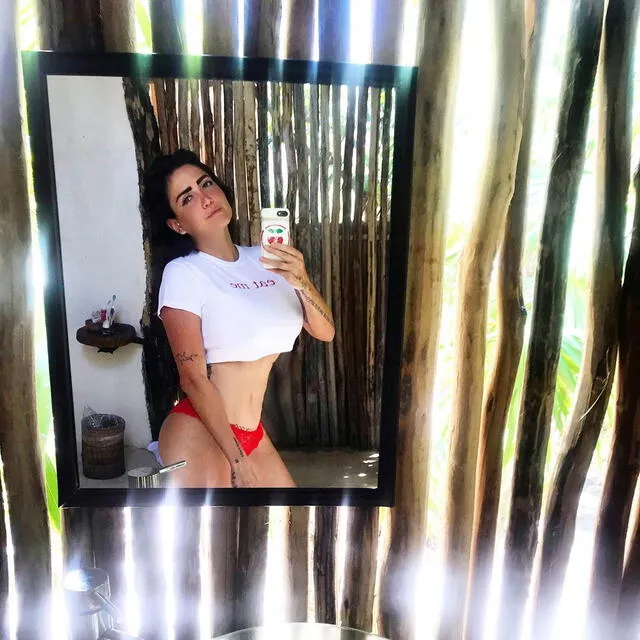 Celia Lora engríe a sus fans con sexys fotos en Instagram