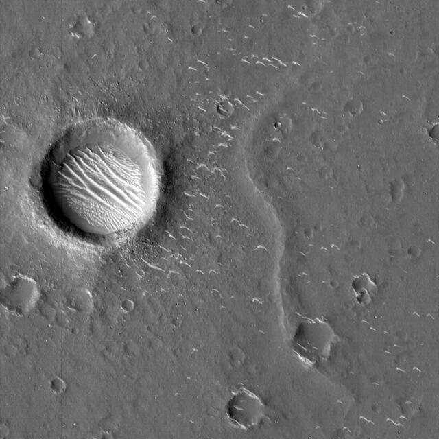 Imagen en blanco y negro de Marte tomada por Tianwn 1. Foto: CNSA