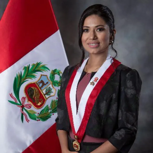 Diana Gonzales como congresista. Foto: Twitter