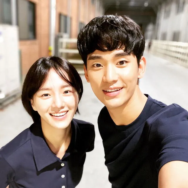 Park Gyu Young y Kim Soo Hyun en It's okay to not be okay. Foto: Instagram.