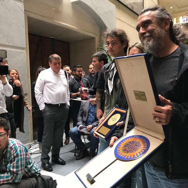 Tom Araya de Slayer es condecorado en Chile por la Cámara de Diputados [FOTOS]