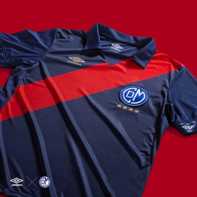 Deportivo Municipal presentó nueva camiseta