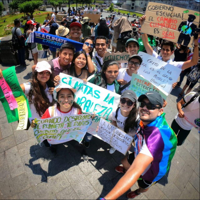  Miembros de Jóvenes Peruanos frente al Cambio Climático en Marcha por el Clima en el año 2019. Foto: Félix Contreras y Antonio Melgarejo - La República   