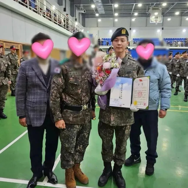  Jimin, de BTS, en su graduación del entrenamiento básico militar. Foto: magnate_official_/Instagram    