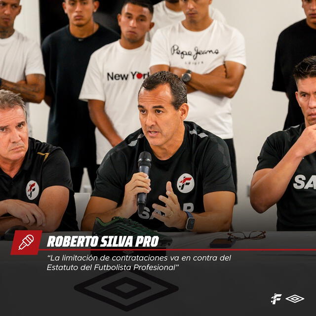 Roberto Silva en la última conferencia de prensa junto con los futbolistas de la Liga 1. Foto: Safap Perú   